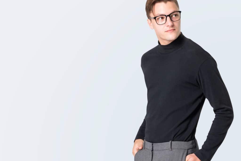 Any black T-shirt with grey or black stripes around the neck (turtleneck)